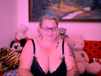 Marrybigboobs1